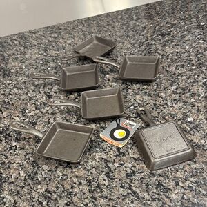 Lodge Square Cast Iron Mini Skillets lot of 6